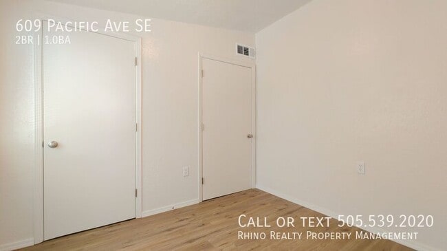 Photo - 609 Pacific Ave SE