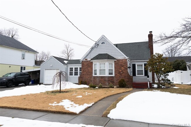 Photo - 2454 Columbus Ave