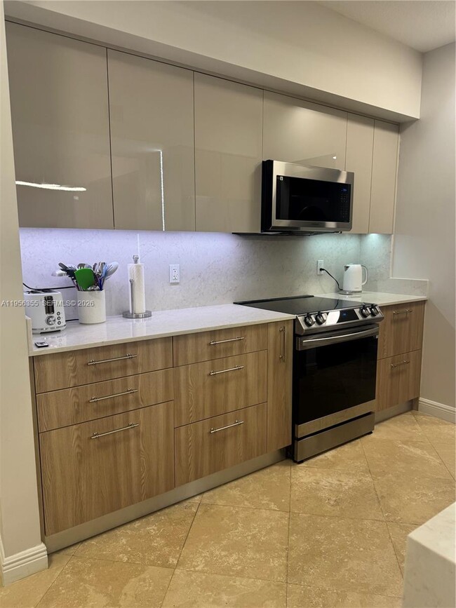 Building Photo - 1745 E Hallandale Beach Blvd Unit 2005W