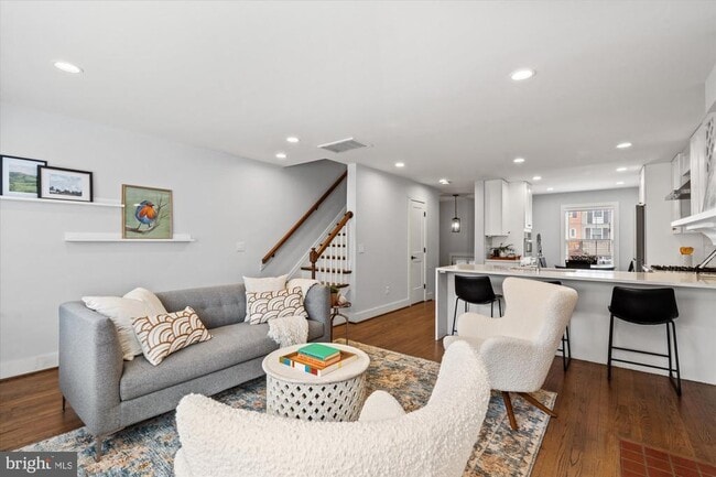 Photo - 222 Green St