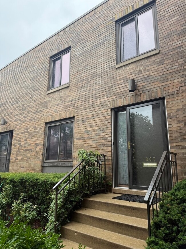 Photo - 1800 N Larrabee St Condo Unit 1800