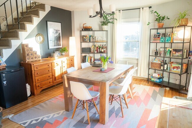 Photo - 4 Tyndale St Unit 2