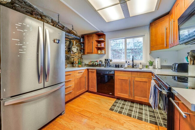 Photo - 627 Bear Valley Rd Unit ID1386162P