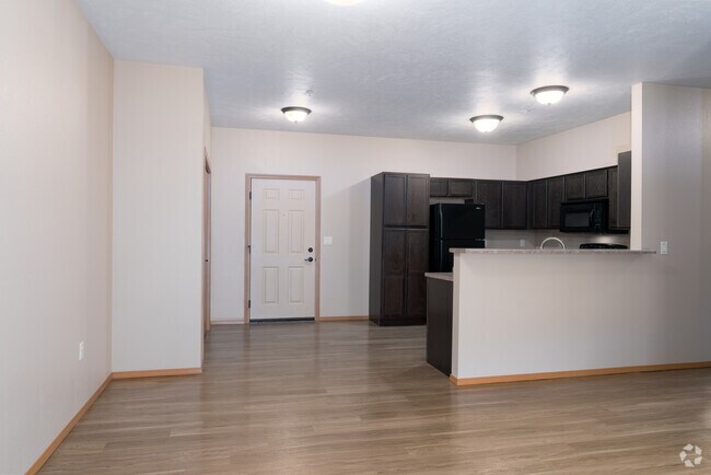 2BR, 2BA - 1,007SF - Dining Area