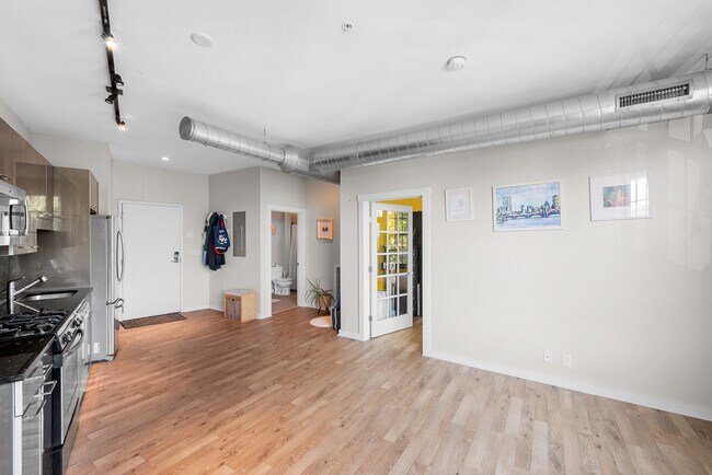 Photo - 944 Dorchester Ave Unidad 42