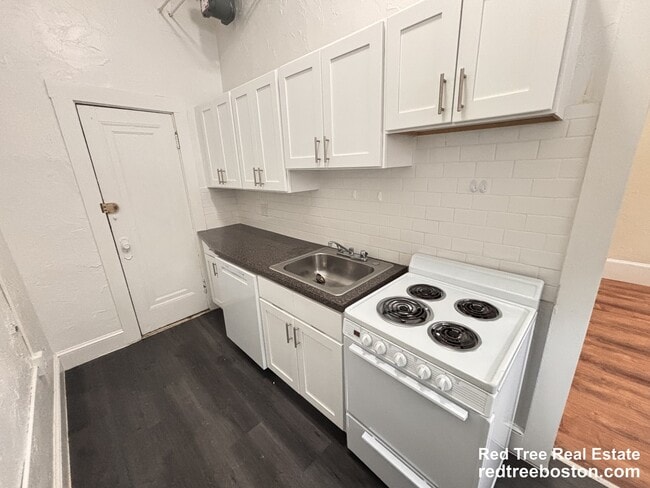 Photo - 99 Brainerd Rd Unit 20