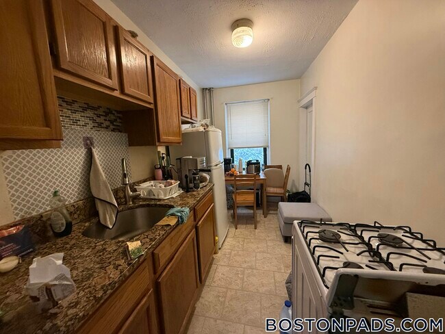 Photo - 349 Pleasant St Unit A2-4