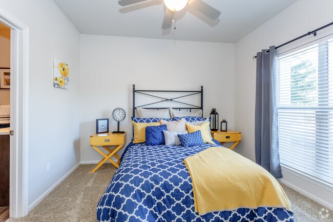 2BR, 2BA - The Mission Hills