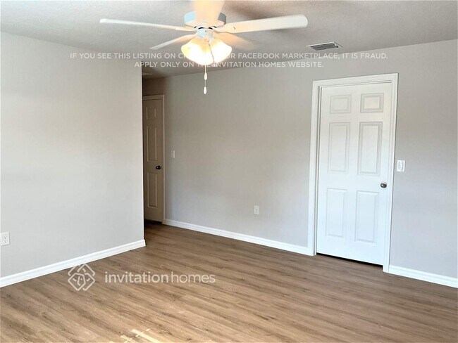 Photo - 542 Fort Pierce St SW