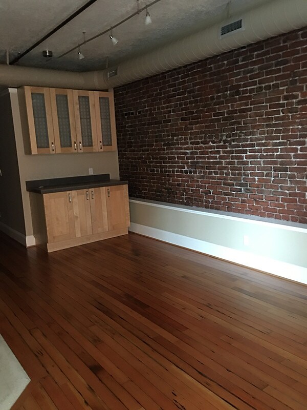 The Esquire Apartments For Rent In Portland Or Forrent Photo The Esquire Apartments