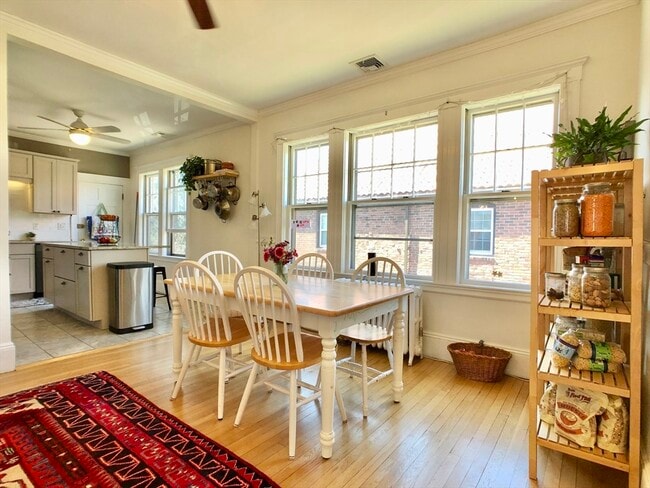 Photo - 32 Lakeville Rd Unit 2