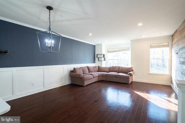 Photo - 27127 Hickory Ln