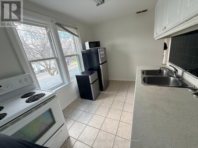 Photo - 102 Thirty Ninth St