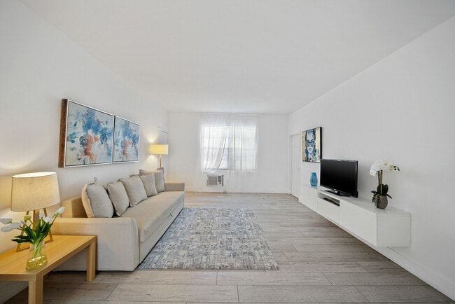 Photo - 1470 16th St Unidad ID1255482P