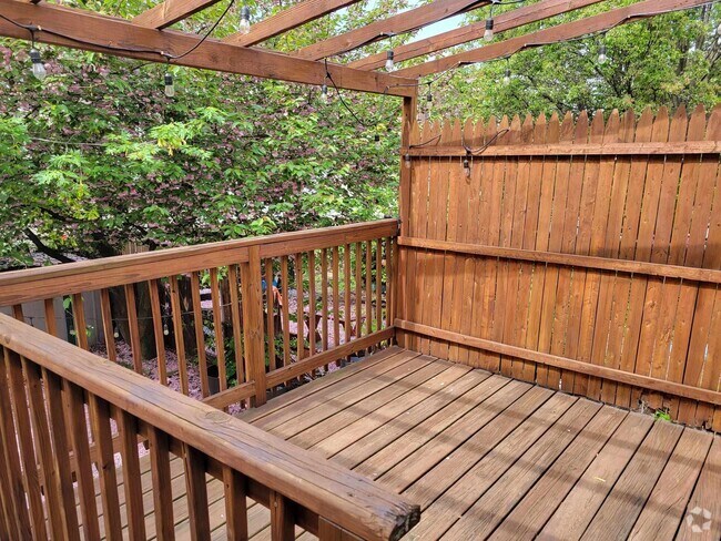 Building Photo - 415 66th St Unit 1 Rental