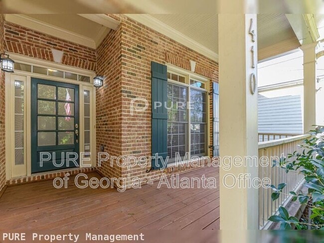 Photo - 410 Wilfawn Way