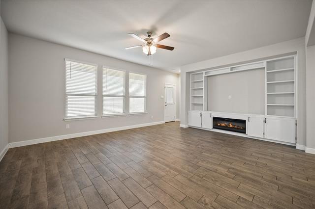 Photo - 1021 Croxley Wy