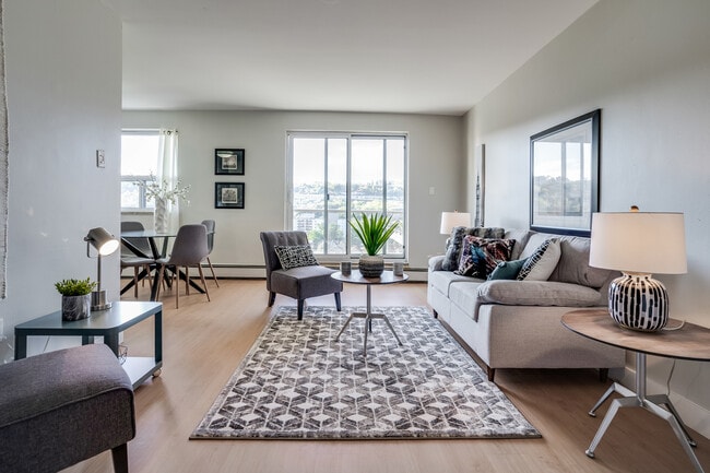 Building Photo - Mainwell Apartments