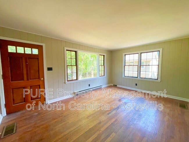 127 Aurora Dr