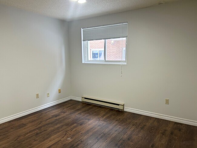 Photo - 1490 Kelly Lake Rd