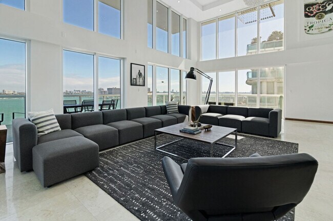 Photo - 7939 East Dr Unidad ID1272326P