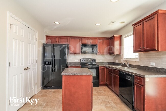 Photo - 1686 Crestlawn Tl