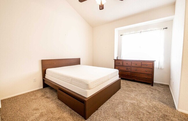 Cute FURNISHED 2 Bedroom Condo FOR RENT! - Cute FURNISHED 2 Bedroom Condo FOR RENT!