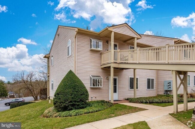 Building Photo - 10247 Redtail Ct Unit 201E Rental