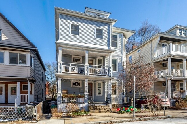 Building Photo - 21 Ericsson St Unit 2