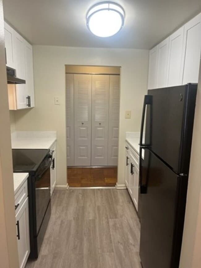 Photo - Mallard Court Apartments