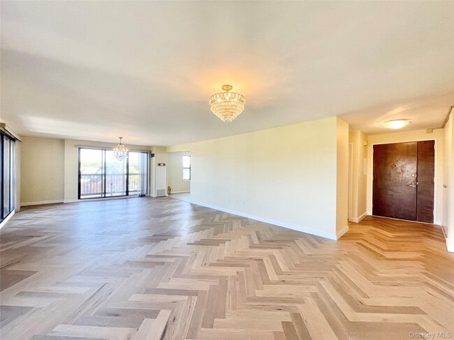 Photo - 12 Bond St Unit 5B