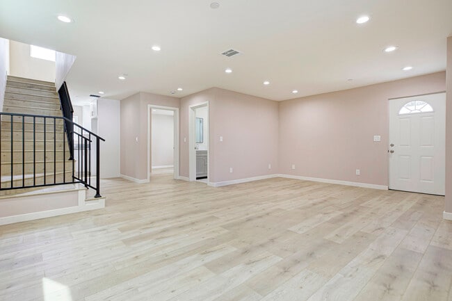 Photo - 7300 Firmament Ave