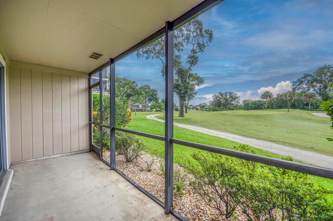 Photo - 18429 SE Wood Haven Ln Unit I