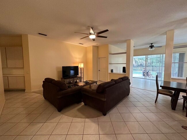 Photo - 7461 SE Autumn Ln