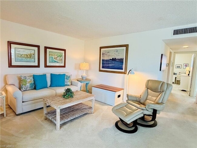 333 Harbour Dr