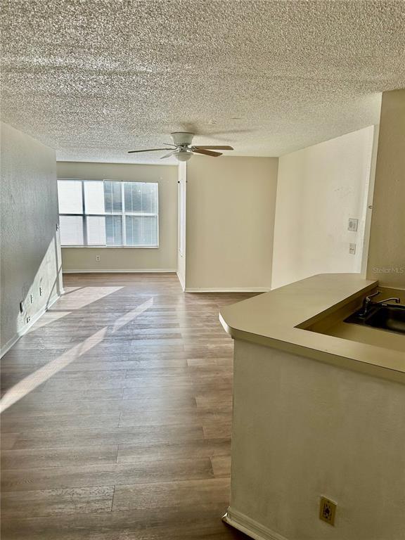 Photo - 4630 Commander Dr Unit 1024