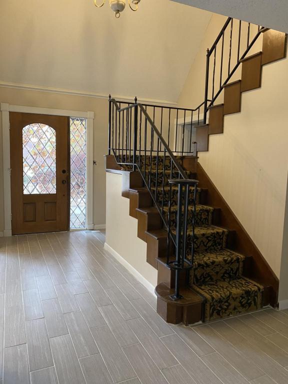 Photo - 6932 S Knoxville Ave