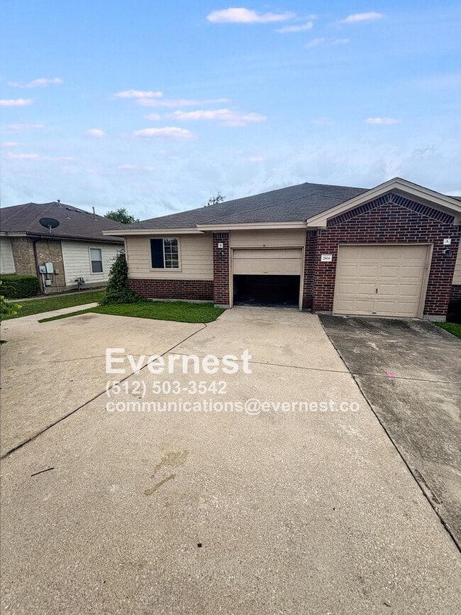Charming 3-Bedroom Home in a Convenient Ne... - Charming 3-Bedroom Home in a Convenient Ne...
