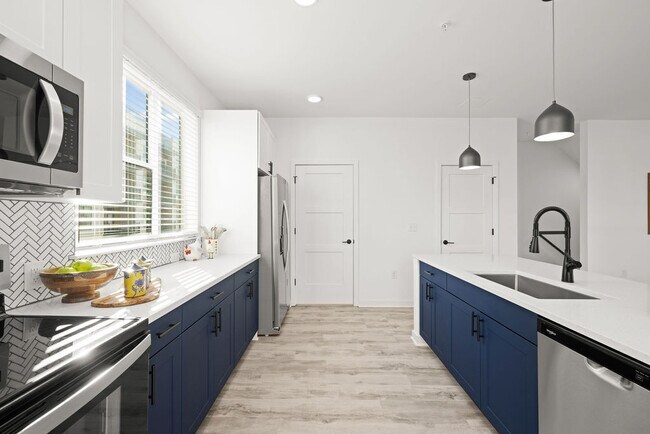 Bowery West apartments — community photo