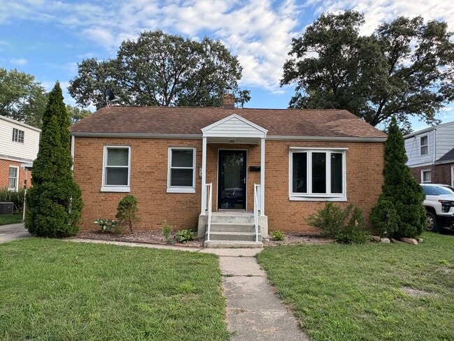 Building Photo - 613 Boys St Rental