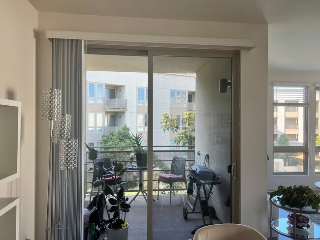 Photo - 3477 Lily Way Unidad 444