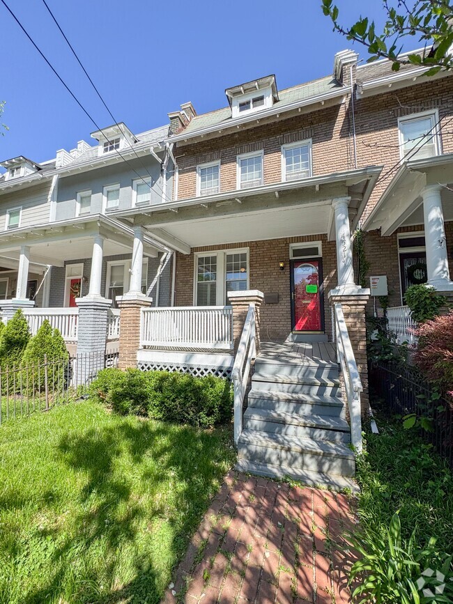 Building Photo - 4521 Arkansas Ave NW Rental