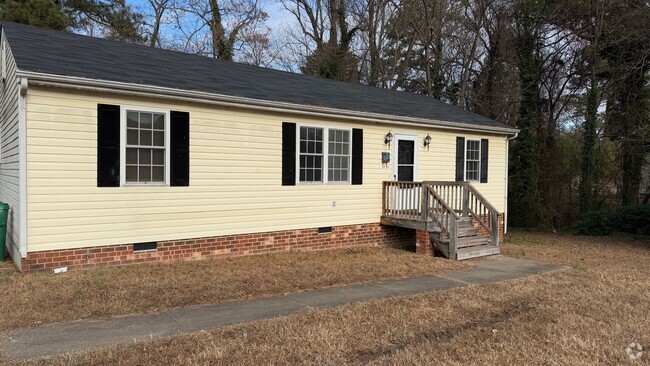 Building Photo - 3 Bedroom 2 Bath Highland Springs Rancher ... Rental