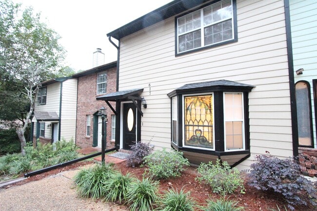 Photo - 617 N Magnolia Dr