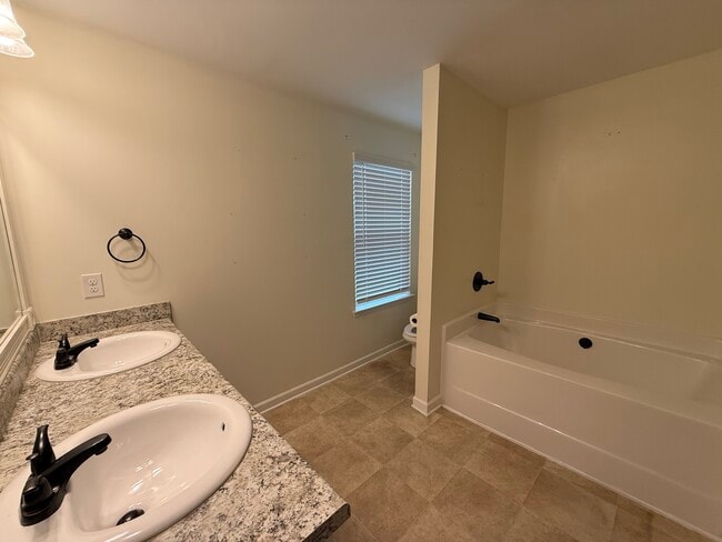 Photo - 1050 Mcconaughy Ct