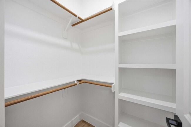 Building Photo - 8531 Rinn St