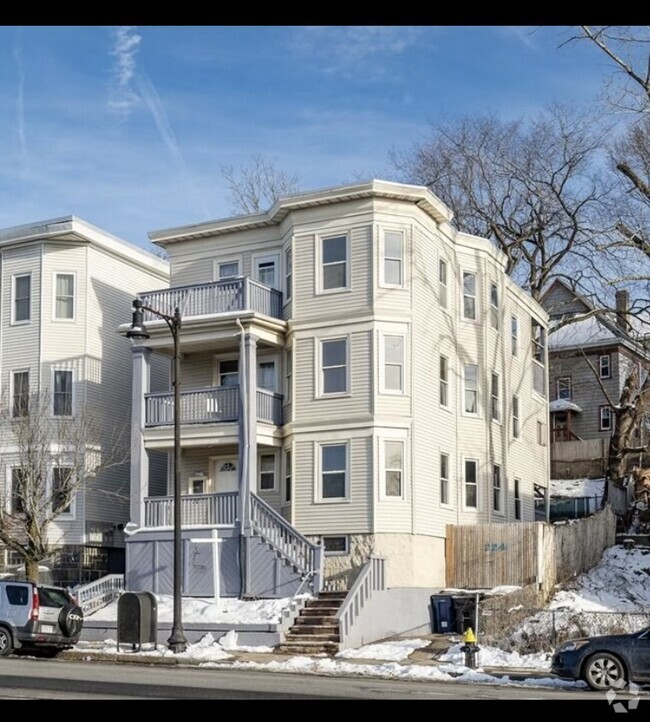 Building Photo - 224 Hyde Park Ave Unit 3 Rental