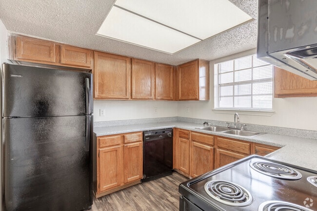Broken Oak Townhomes
