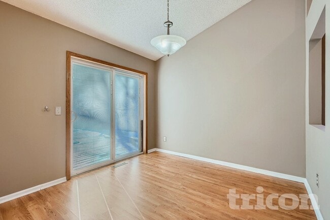 Photo - 7429 Chesham Ln