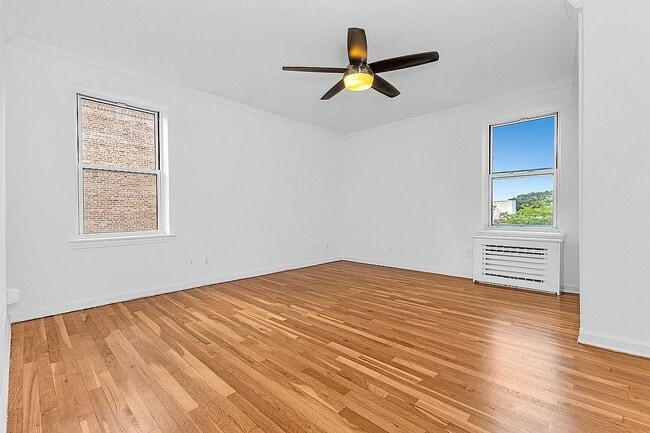 Building Photo - 66-40 108th St Unit 4G